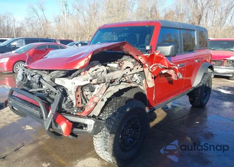 2022 Ford Bronco Black Diamond из США, поврежденный, VIN 1FMEE5DP8NLB74900